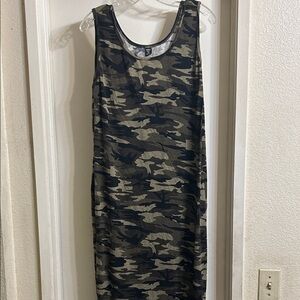 SHEIN Army Green Camouflage Maxi Dress